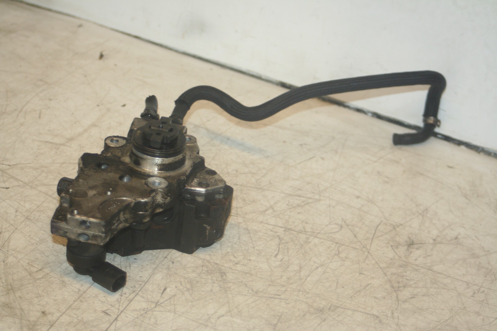2005 MERCEDES S CLASS W220. HIGH PRESSURE DIESEL PUMP - Image 3